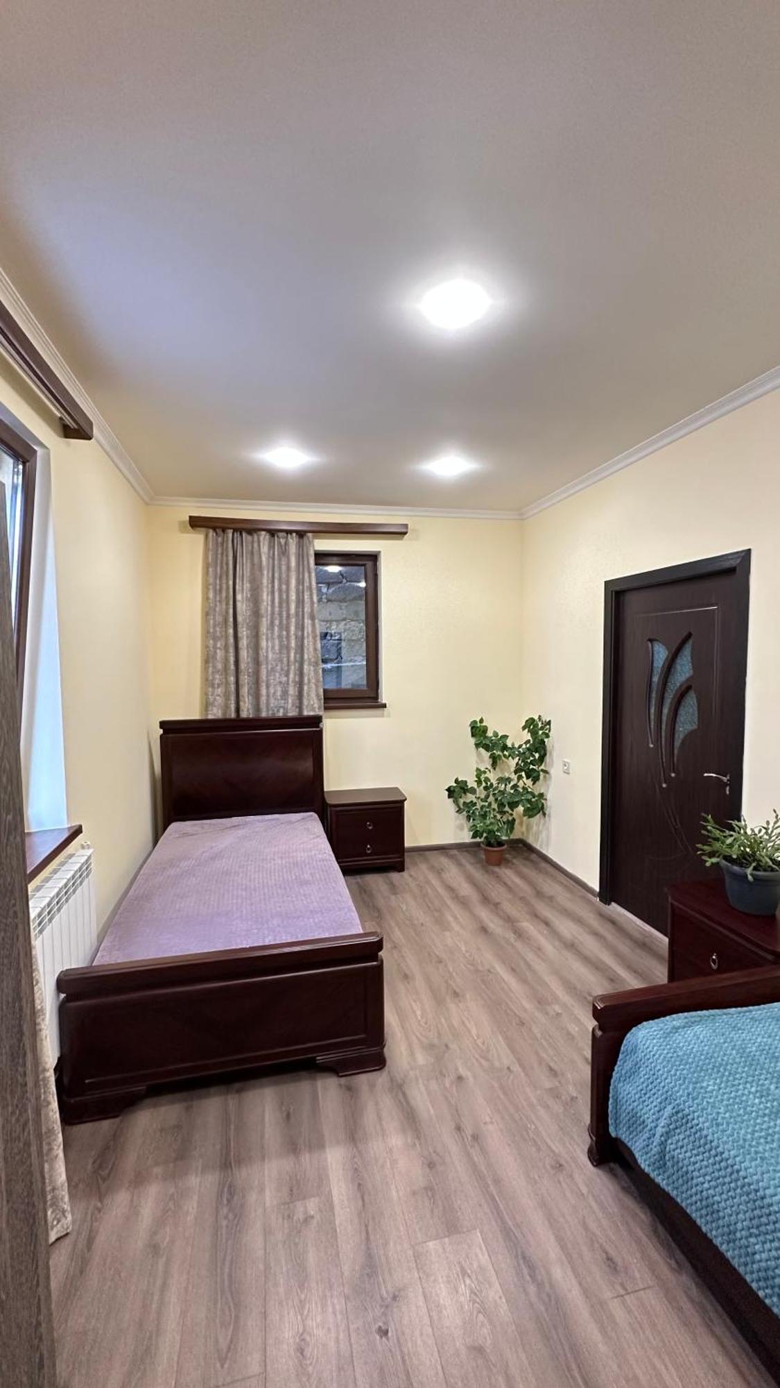 Rest & Relax Hotel Yerevan Bagian luar foto