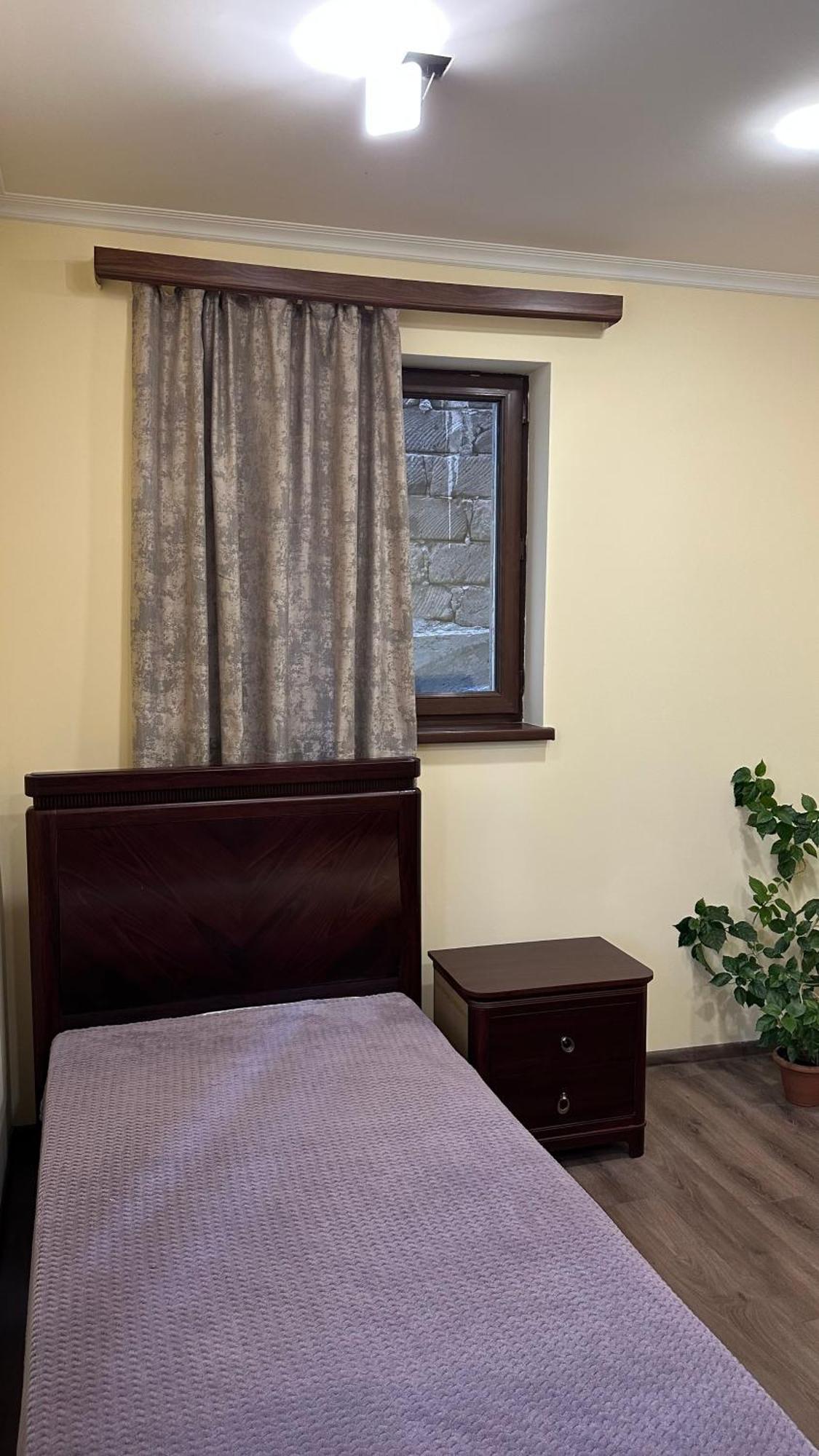 Rest & Relax Hotel Yerevan Bagian luar foto